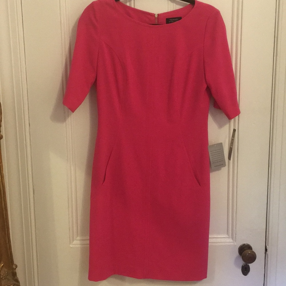 NWT Tahari Short Sleeve Dress Size 6